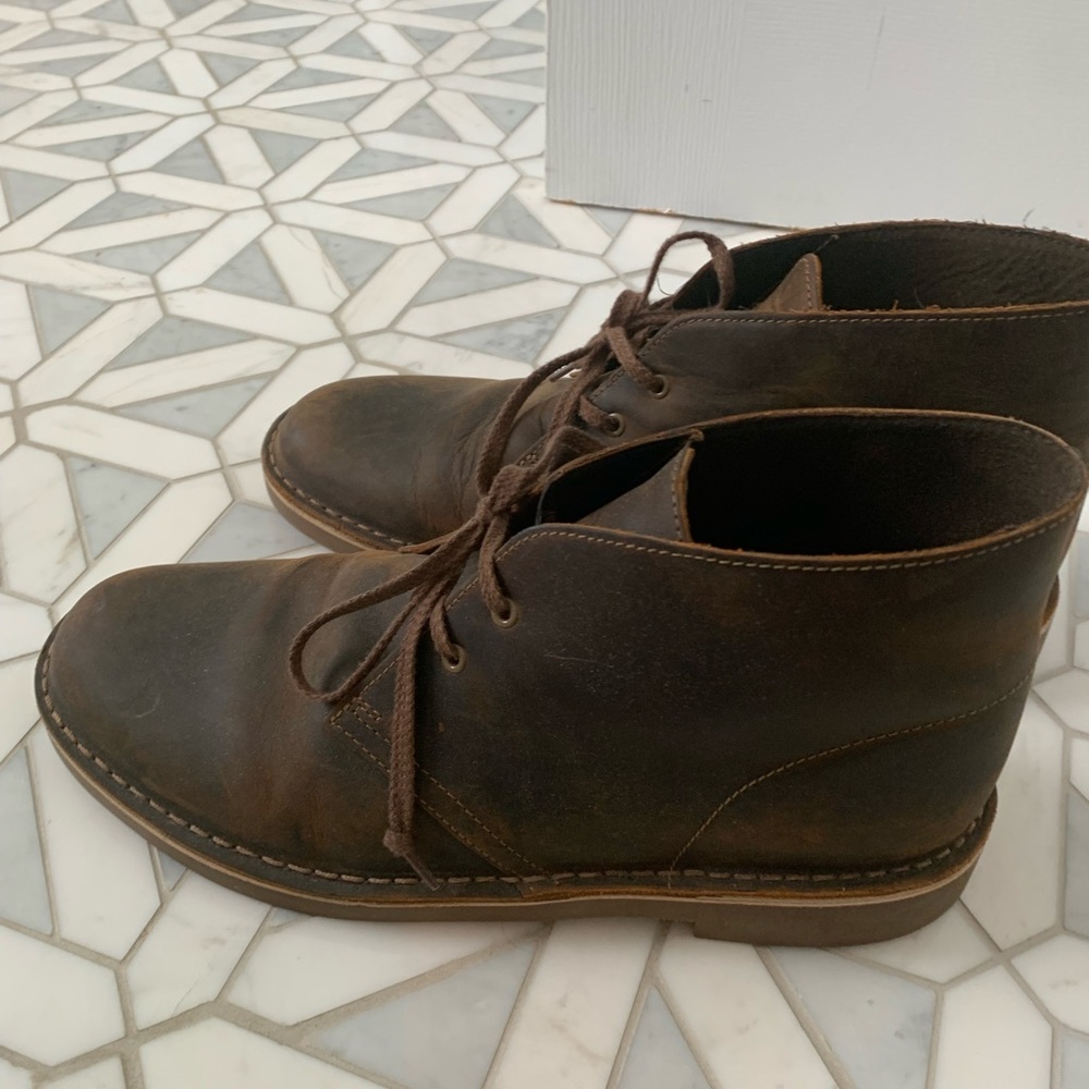 Clarks mens Bushacre 2 Chukka boots unworn size 10